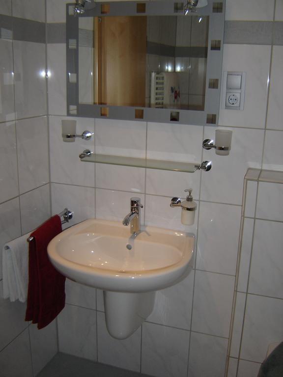 Gaestehaus Nelles Sinzig Pokoj fotografie